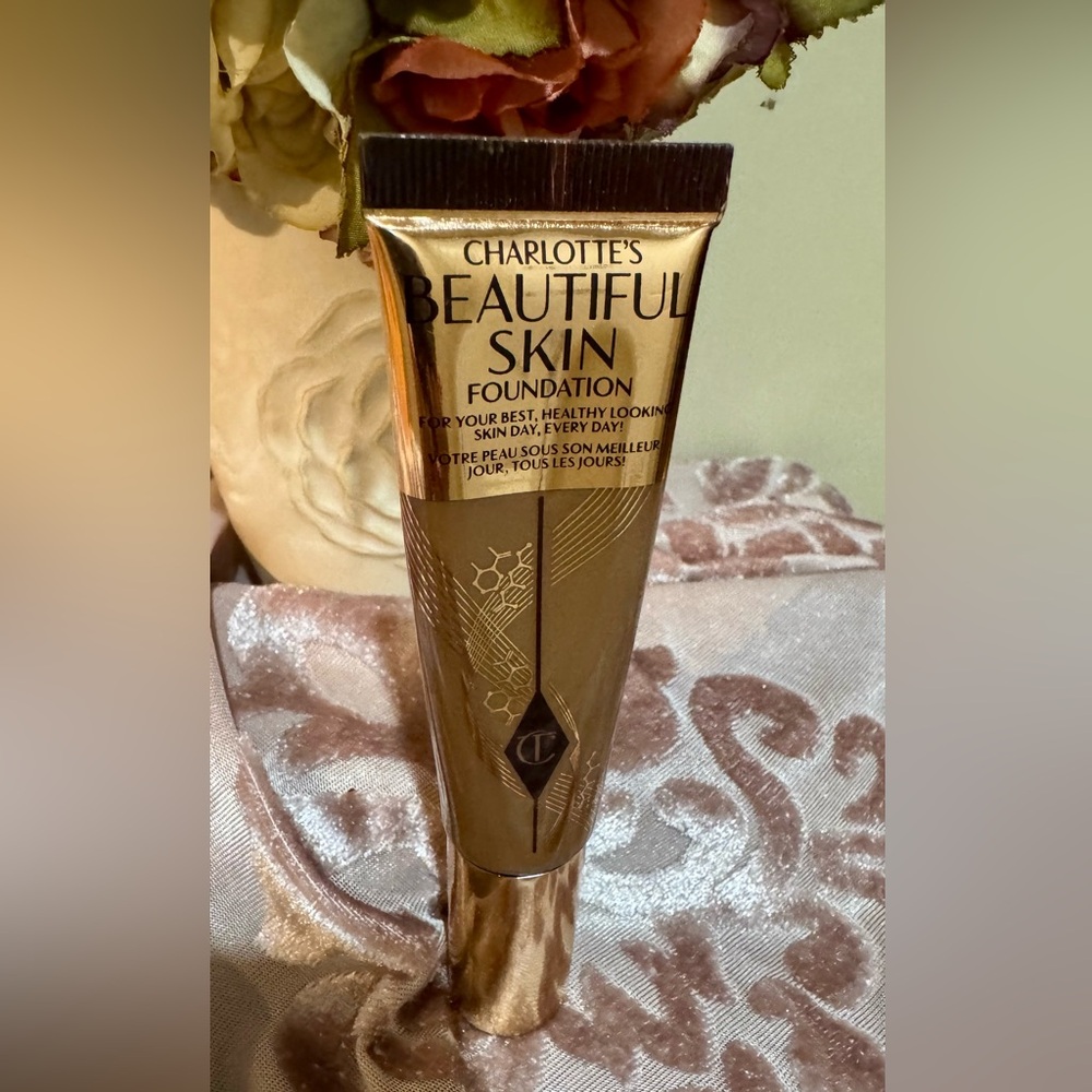 Charlotte Tilbury Beautiful Skin Foundation - 15 Natural - 1.0 FL. OZ.